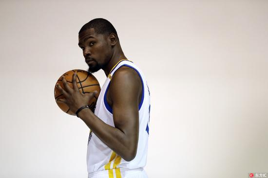 拿下历史最佳战绩的勇士休赛期迎来了杜兰特
