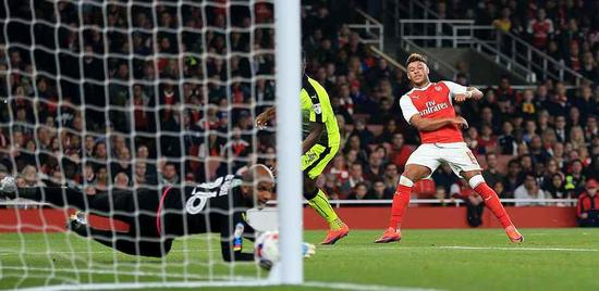 张伯伦打破僵局