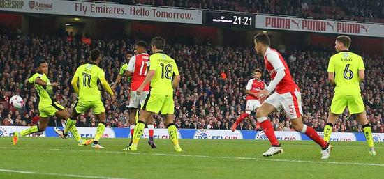 张伯伦扩大比分