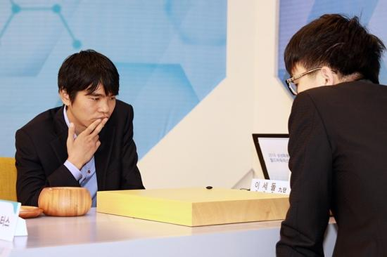 李世石似乎拿柯洁没什么办法