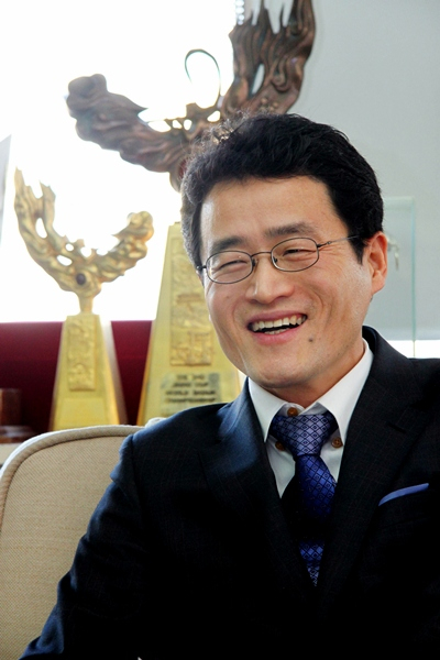 原韩国棋院事务总长梁宰豪今年4月辞职