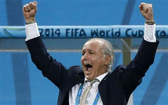 萨维利亚的务实很适合阿根廷