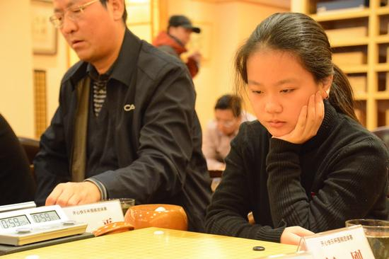 柯洁妹妹替补出战