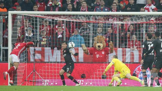 蒂亚戈破门瞬间