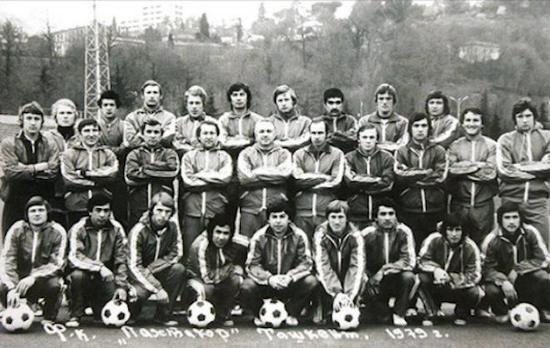 帕克塔科队遇到撞机事故