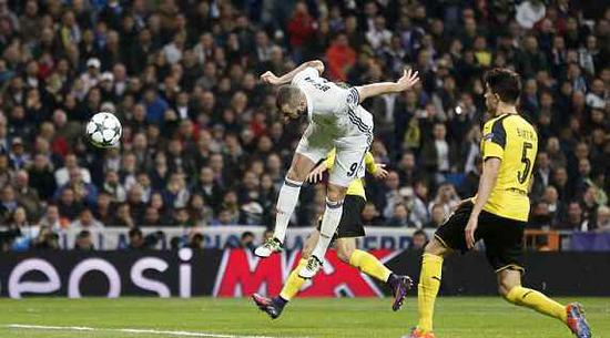 本泽马头槌破门