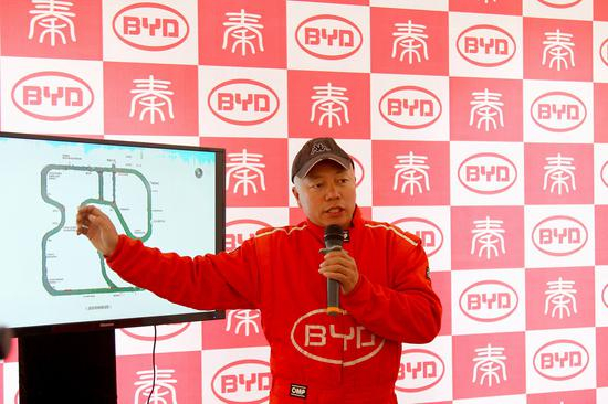 比亚迪秦全新拉力赛车媒体试驾会，专业车手培训