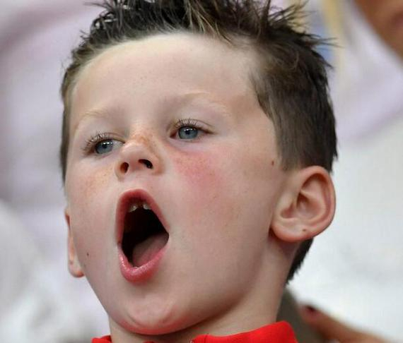 但令人意外的是,他最近把凯伊送到了曼城的少年队踢球