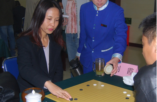 围棋教练刘霞