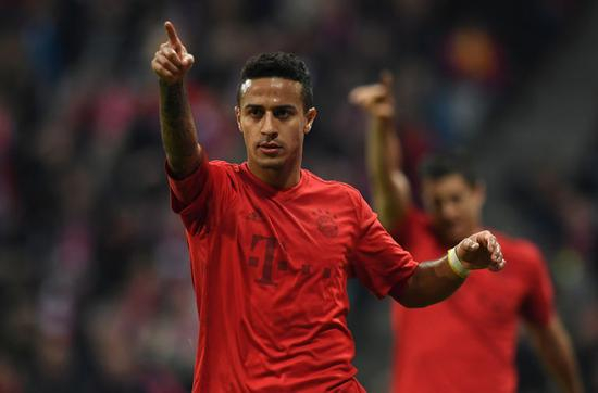 蒂亚戈是从巴萨签来的