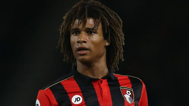 切尔西召回了阿克