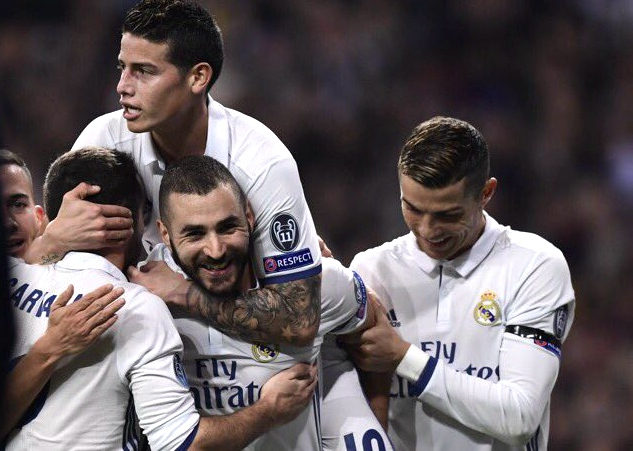 本泽马庆祝进球