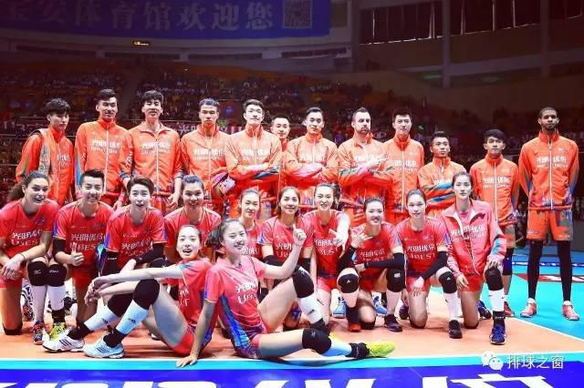 南方明星队合影