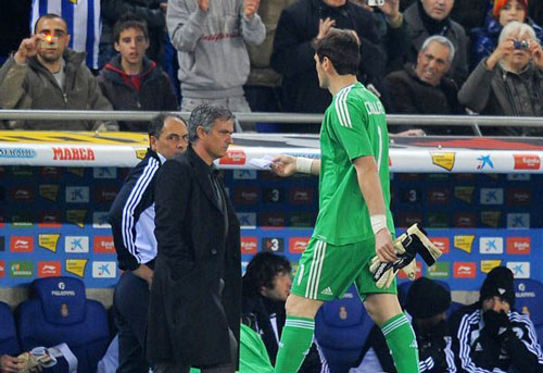 穆帅和自己的队长形同陌路