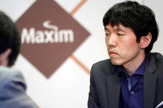 李昌镐偶然一瞥