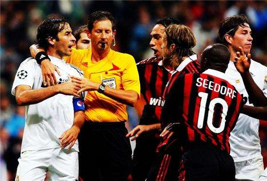 当年小组赛战胜皇马的神来之笔