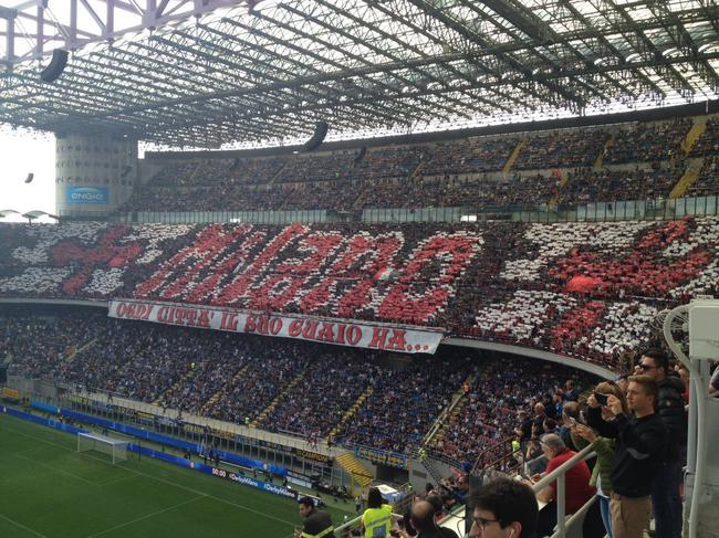 现场气氛一如既往的火爆