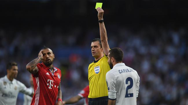 比达尔开场染黄