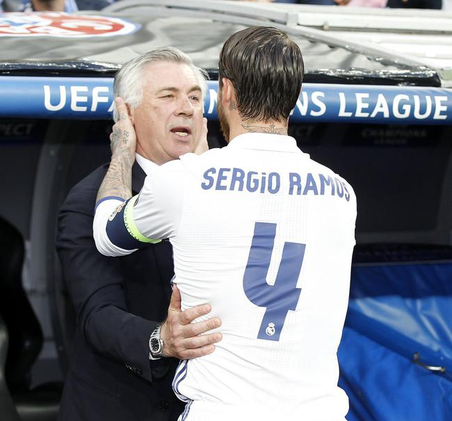 拉莫斯赛前问候安切洛蒂