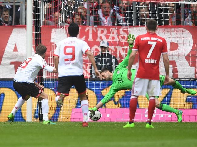 布罗辛斯基点球破门