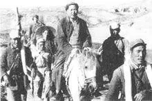 毛泽东骑着小青马转战陕北