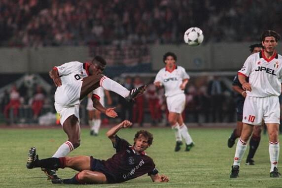 老布林德的儿子，今夜将代表曼联对阵阿贾克斯