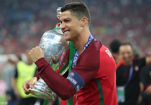 职业生涯完满的C罗还会继续挑战