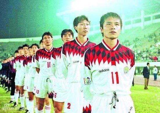 彭伟国乃国家队中场组织核心