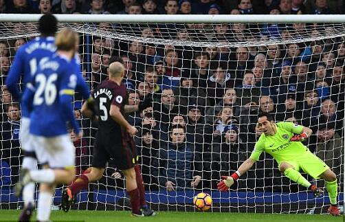 在英超却不稳定