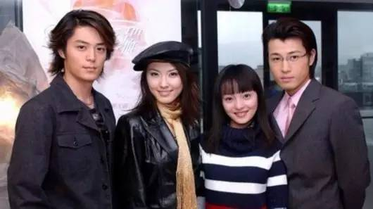 海豚湾恋人剧照