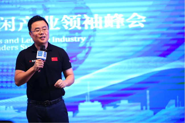 　　冠军VC创始人、青鸟体育董事长卞光明围绕青鸟智慧健身战略，从三个方面解密如何沿着产业链做高效布局，降低健身俱乐部运营管理成本，提高单店运营效率。