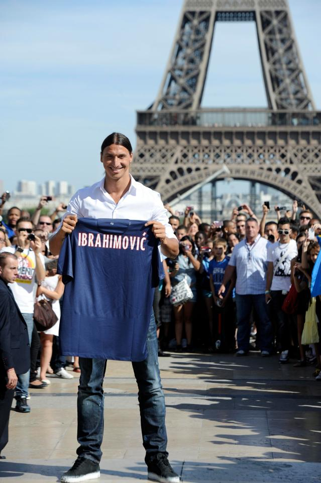 盛大欢迎典礼将超伊布当年