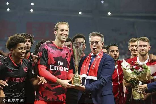 阿森纳在季前赛已经连拿三冠