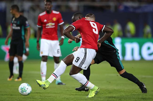 卢卡库补射扳回一球