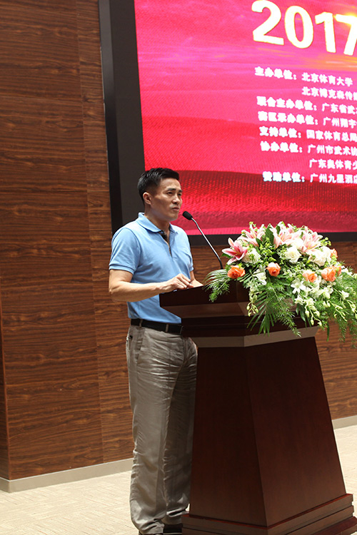 刘立新先生介绍我就是拳王