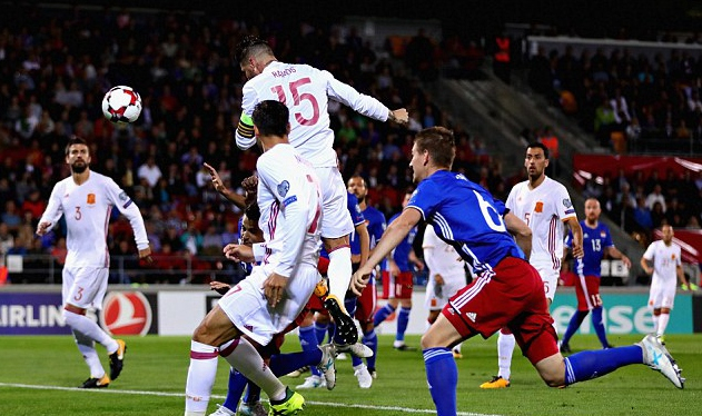 拉莫斯头槌破门