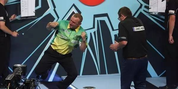 达伦韦伯斯特爆冷战胜韦德