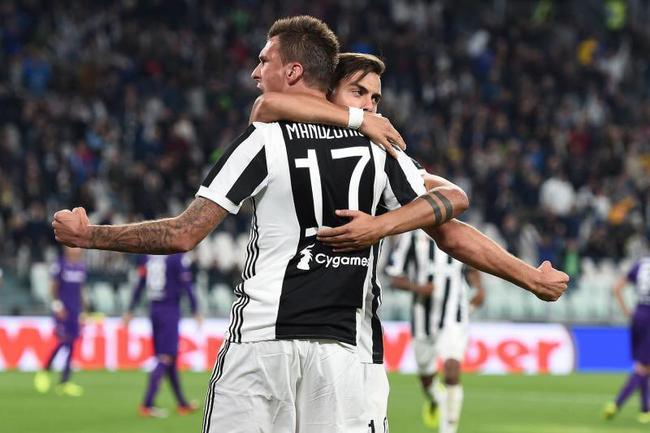 曼朱基奇庆祝进球