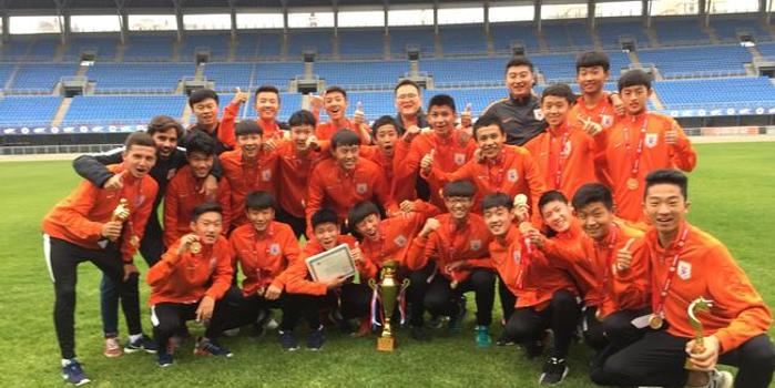 鲁能足校夺得首届全国男子足球U15超级联赛冠