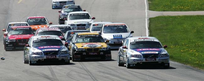 基于FIA S2000规则的沃尔沃S60赛车（2003）