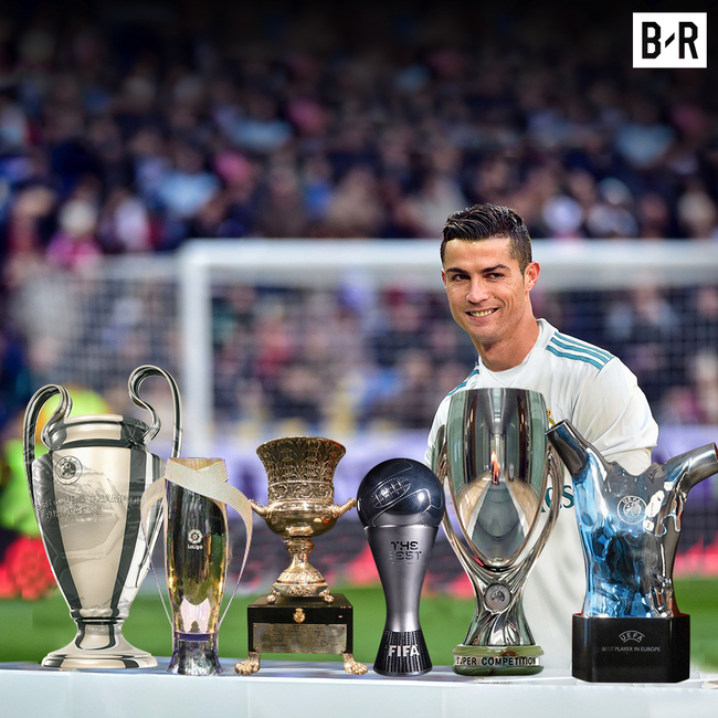 C罗手揽6大奖杯