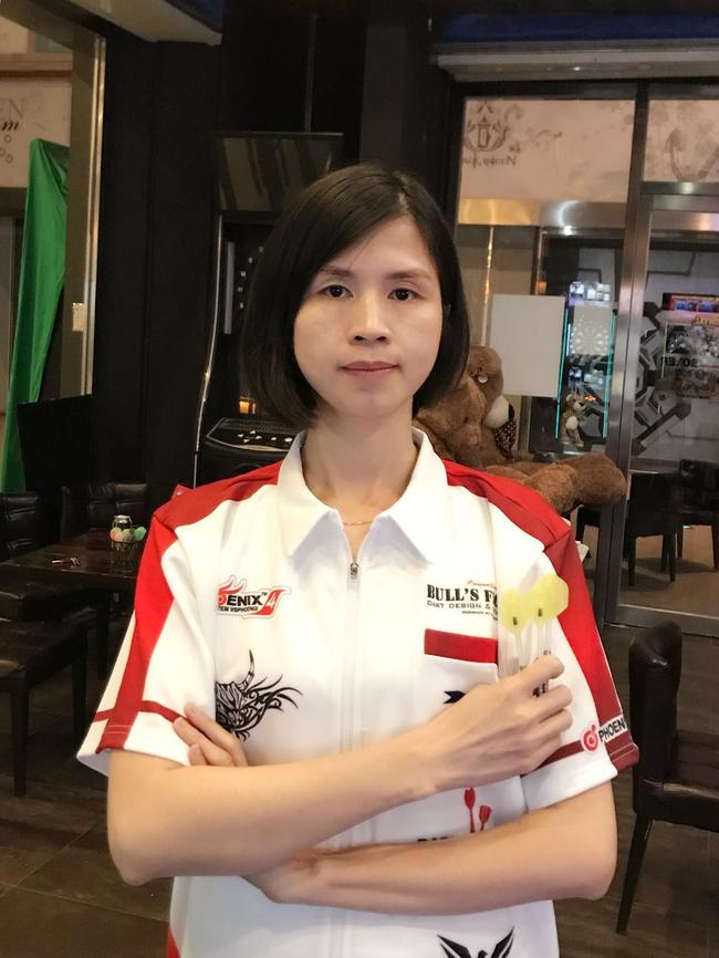 中国大陆知名女镖手詹雪云