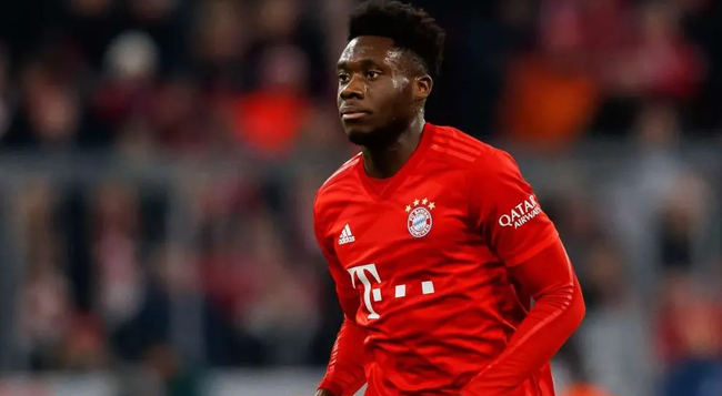 飞速蹿红的超新星戴维斯生于加纳