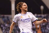 西超杯-摩德里奇+本泽马破门 10人皇马2-0夺冠