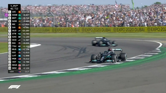 车队指令博塔斯让车，汉密尔顿升至第二，开始追击勒克莱尔