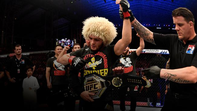 现任UFC轻量级冠军卡比布-努曼戈莫多夫