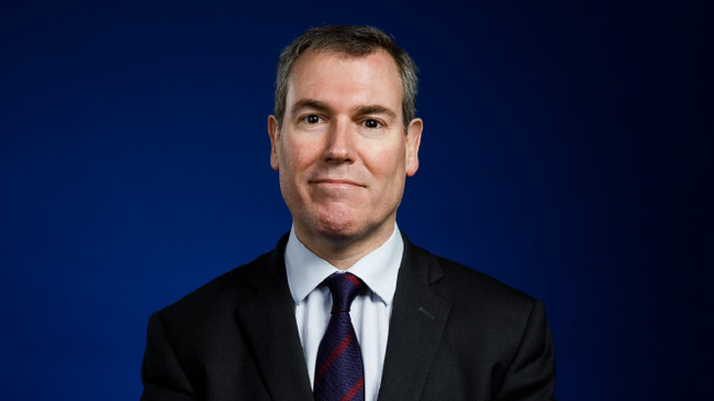 辞职的副主席罗萨德炮轰巴托梅乌