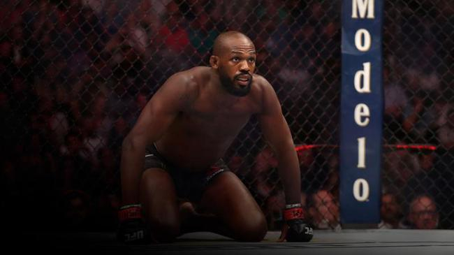 乔恩-琼斯正式放弃了UFC轻重量级冠军头衔