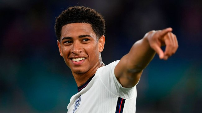 皇马官宣签下贝林厄姆