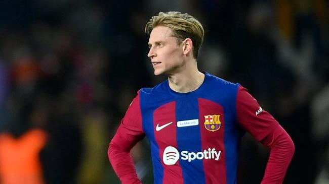 Barcelona midfielder De Jong is missing